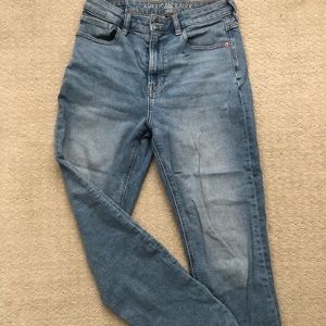 American Eagle Mom Jean